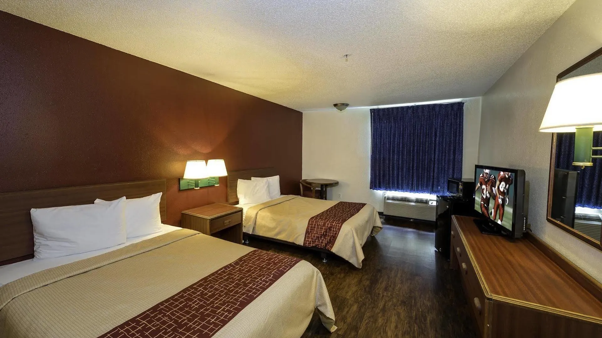 Red Roof Inn & Suites Savannah Airport Pooler 2*,